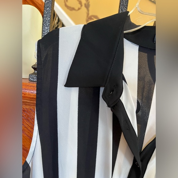 Forever 21 Black And White Stripe One-Piece Romper Size L - Picture 7 of 11